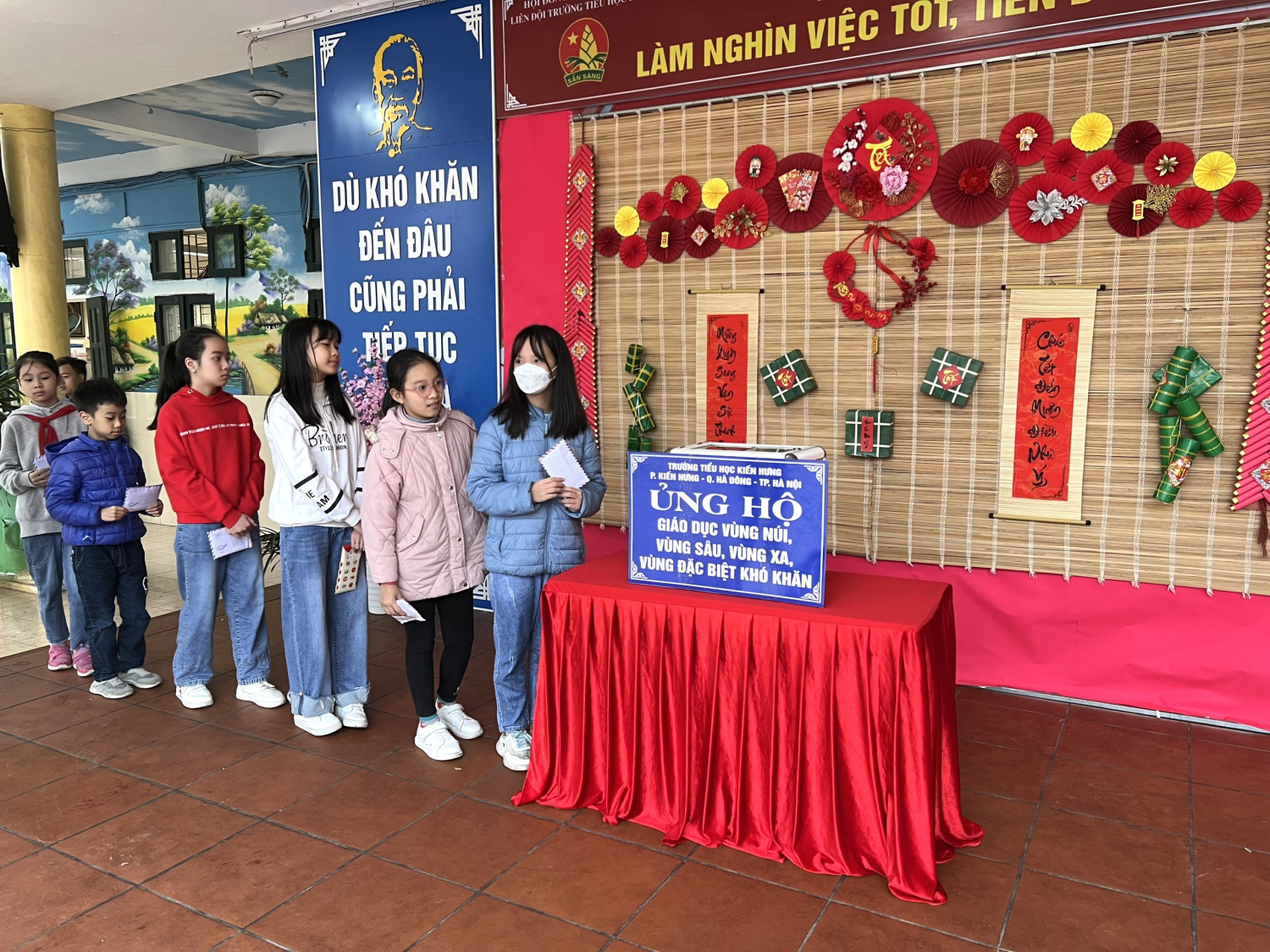 Hưởng ứng phong trào chung tay ủng hộ Giáo dục miền núi, vùng sâu, vùng xa, vùng khó khăn năm học 2022 - 2023