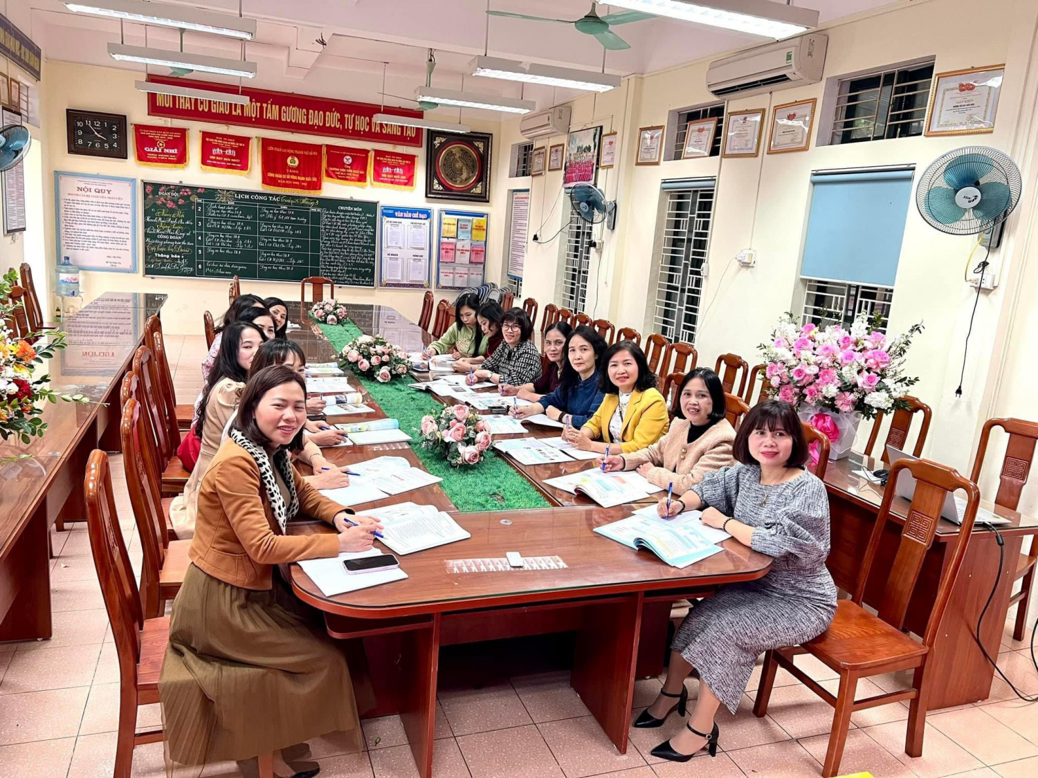 TẬP HUẤN SGK LỚP 5 THEO CHƯƠNG TRÌNH GIÁO DỤC PHỔ THÔNG 2018 NĂM HỌC 2024 - 2025