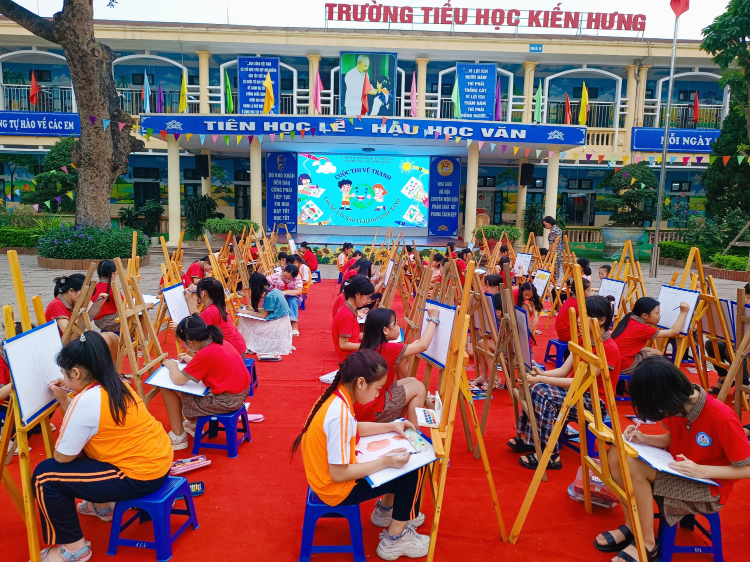 CUỘC THI VẼ TRANH " CHUNG TAY BẢO VỆ HÀNH TINH XANH"