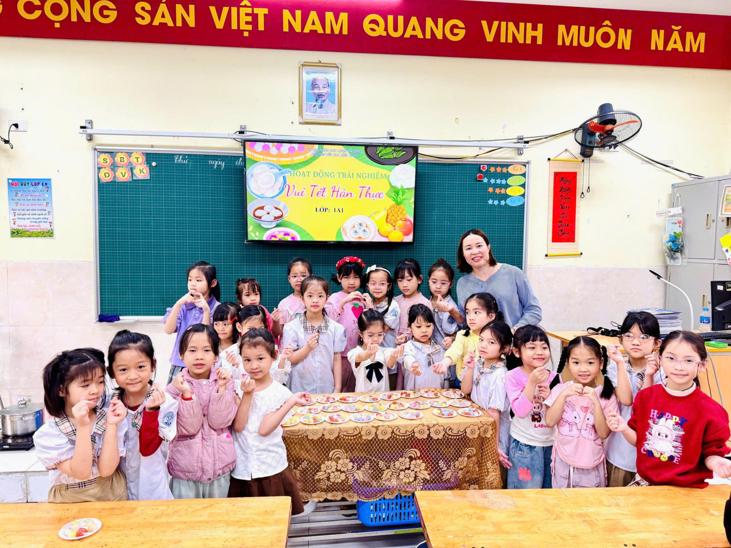 VUI TẾT HÀN THỰC CỦA HỌC SINH TIỂU HỌC KIẾN HƯNG