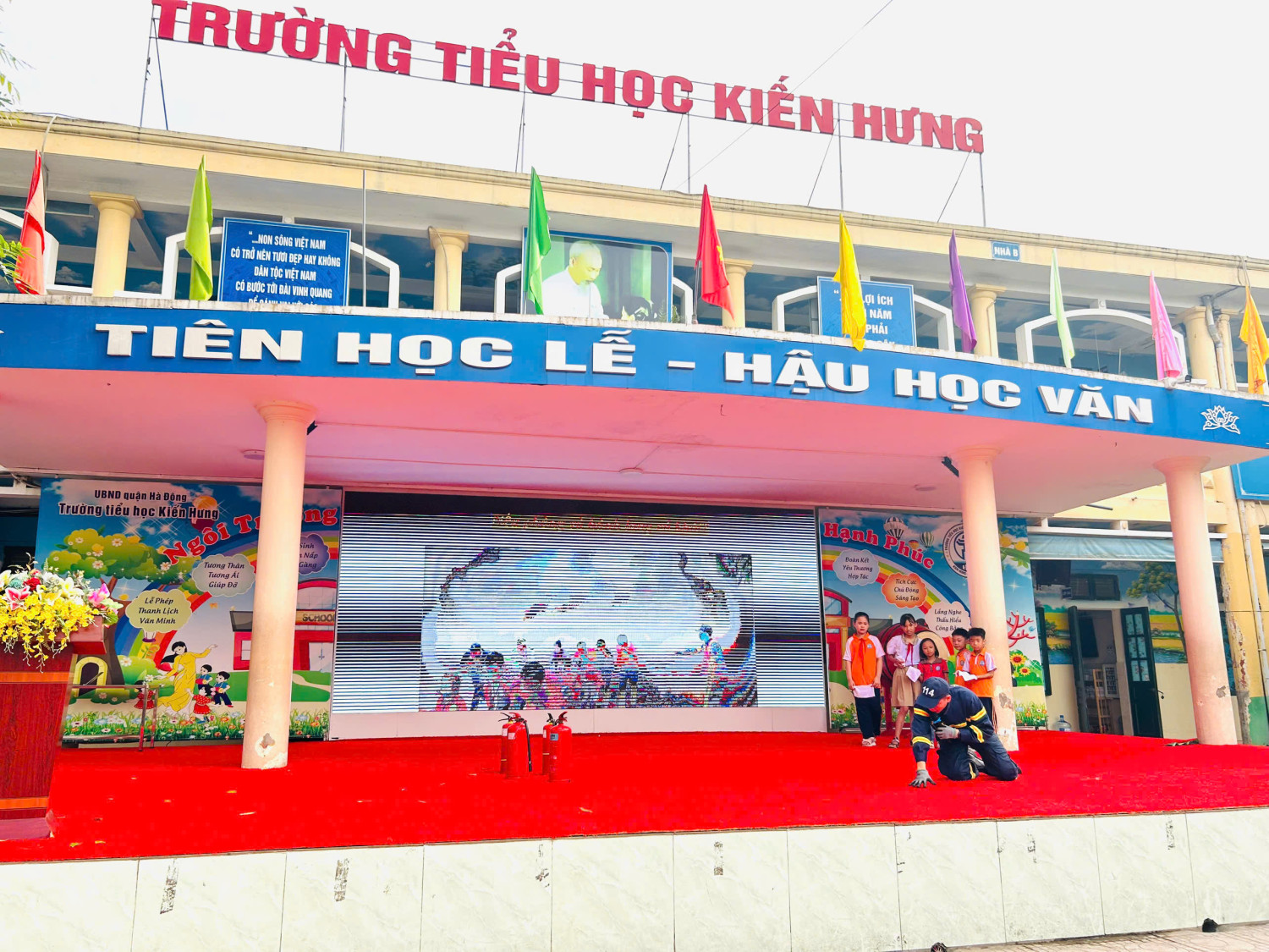 z7110327511781 ff941f71f0d0b44532a24931791865c0