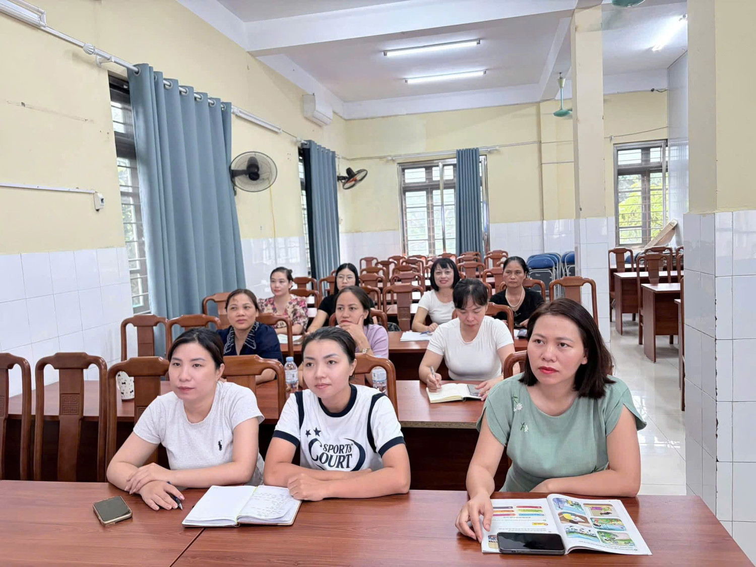 GIÁO VIÊN TRƯỜNG TIỂU HỌC KIẾN HƯNG TÍCH CỰC THAM GIA TẬP HUẤN SÁCH GIÁO KHOA "KẾT NỐI TRI THỨC VỚI CUỘC SỐNG" NĂM HỌC 2026-2027🌿