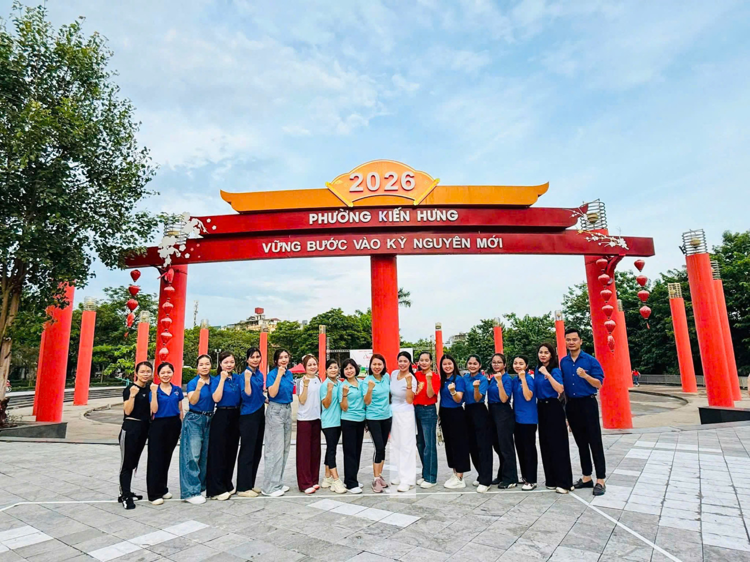 KIẾN HƯNG – SẴN SÀNG BƯỚC! CÙNG VIỆT NAM TIẾN BƯỚC!